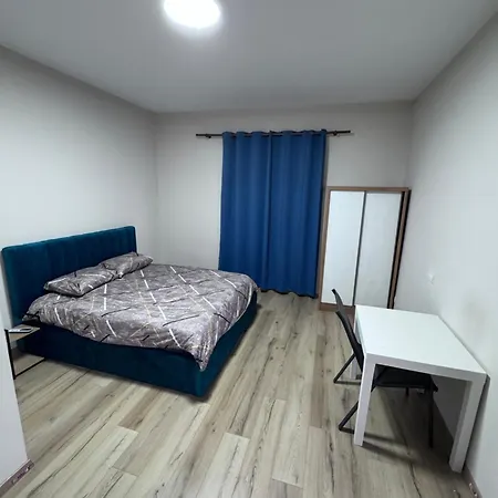 Efes Private * Τίρανα
